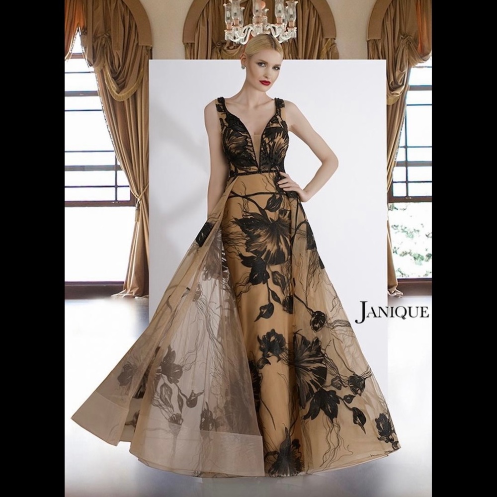 Janique evening gown size 12